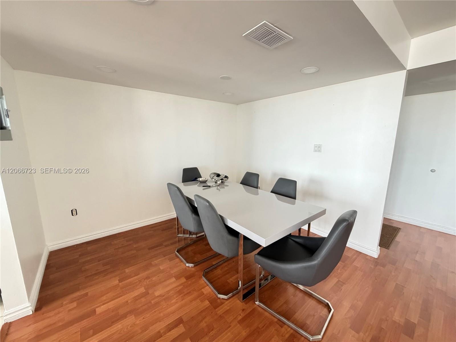18031 Biscayne Boulevard 601 — photo 5