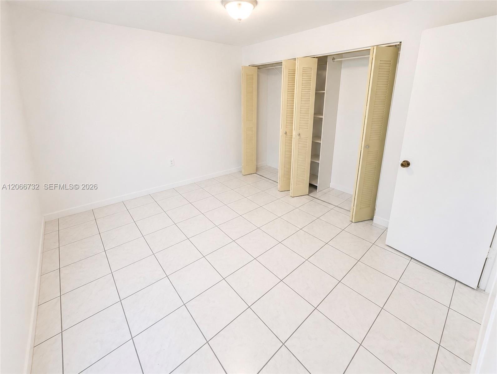 11710 S River Drive 204 — photo 5