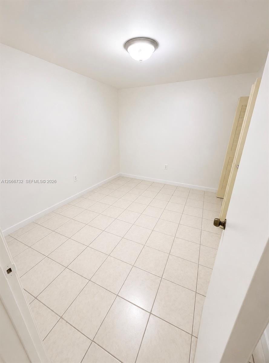 11710 S River Drive 204 — photo 6