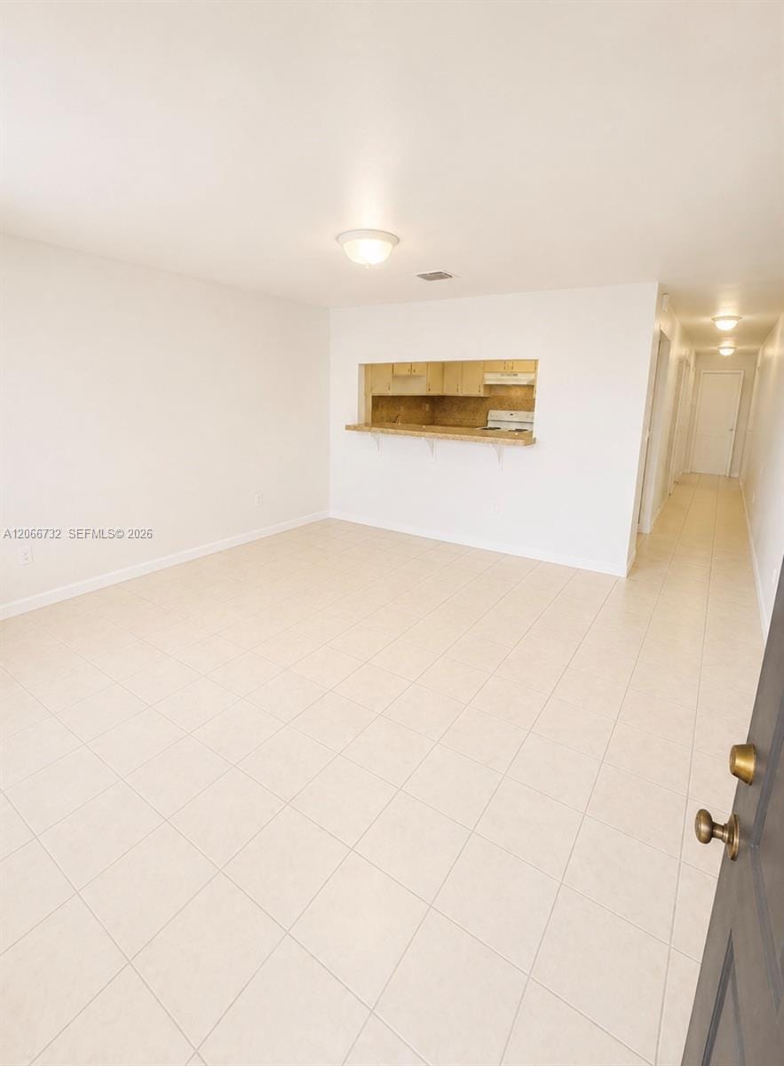 11710 S River Drive 204 — photo 9