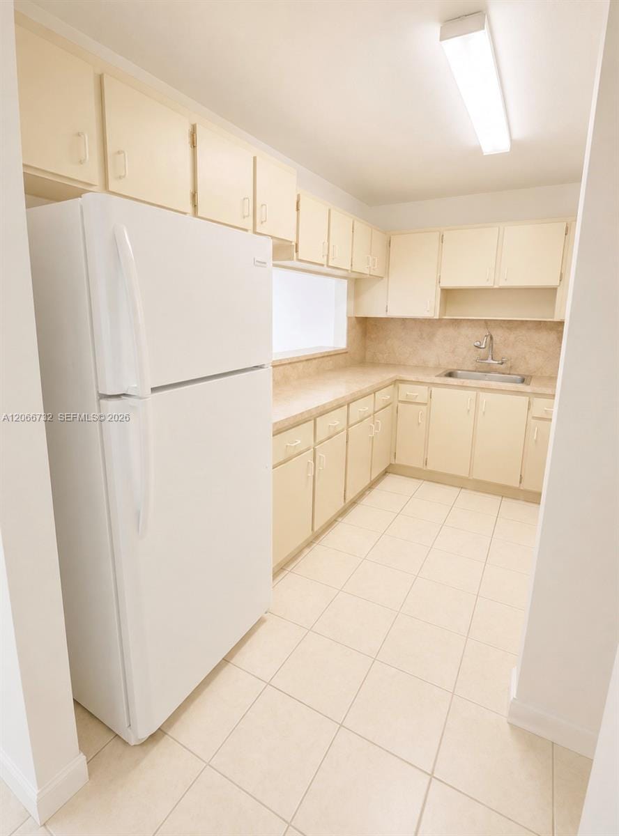 11710 S River Drive 204 — photo 10