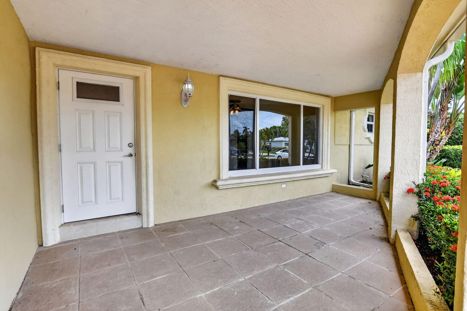 2250 NE 4TH Court — photo 4