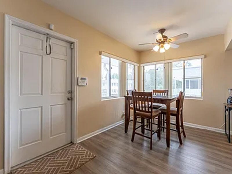 2920 CYNTHIA Lane 202 — photo 2