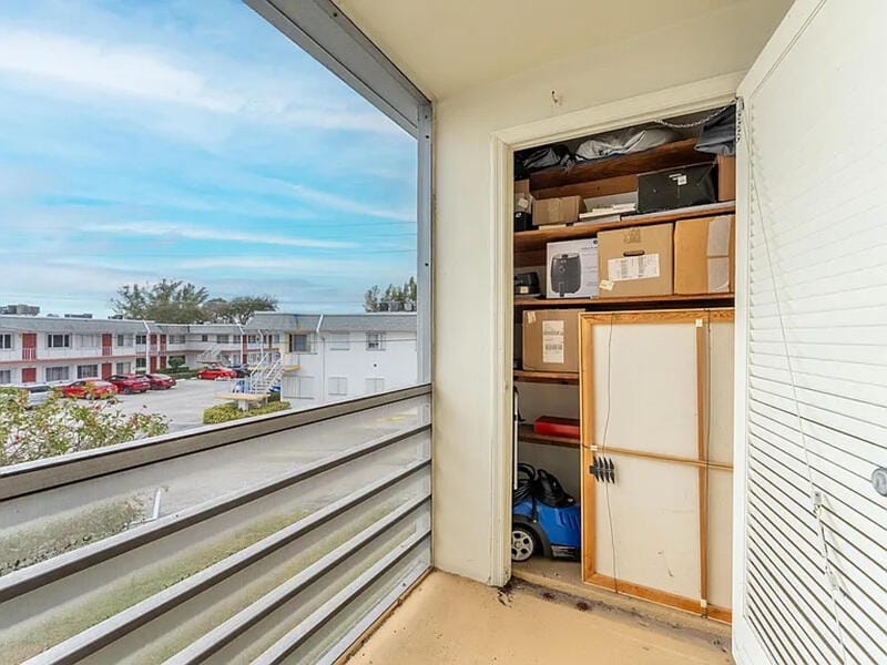 2920 CYNTHIA Lane 202 — photo 10