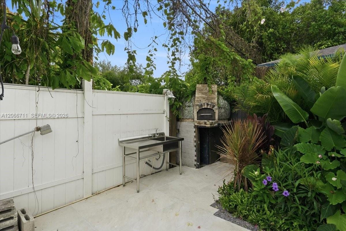 1215 NE 110th Street, Miami, FL 33161 photo 14