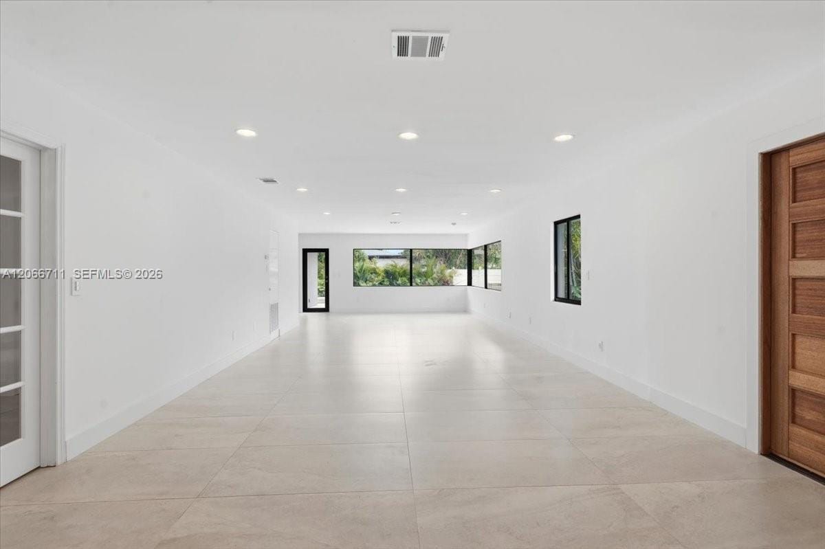 1215 NE 110th Street — photo 4