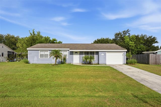205 SW Kentwood Road, Port St. Lucie, FL 34953
