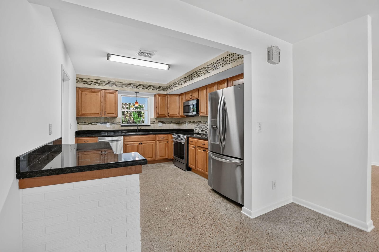 3398 NE 5TH Avenue — photo 9