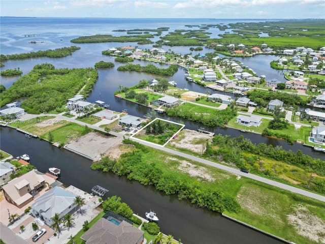 24190 N Blackbeard, Punta Gorda, FL 33955