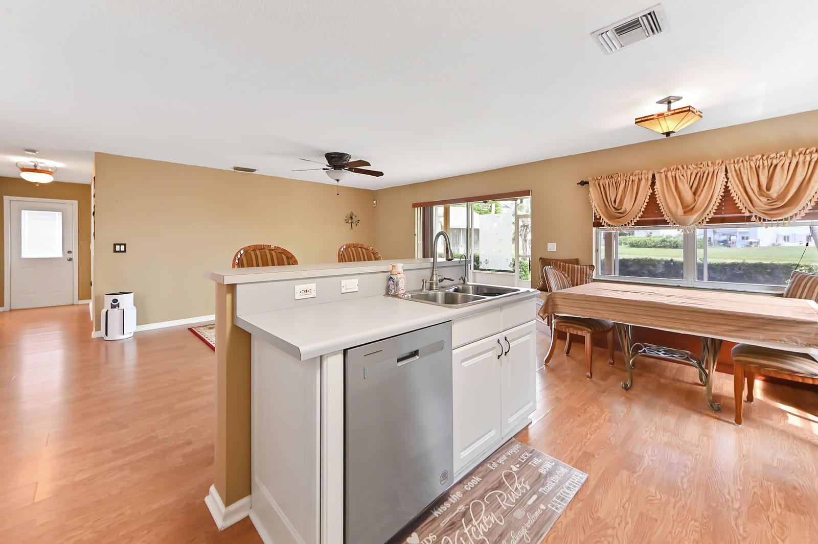 6205 Lansdowne Circle — photo 6