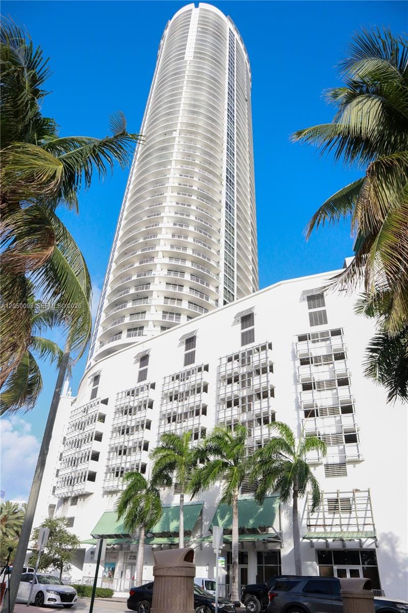 1750 N Bayshore Drive 3411, Miami, FL 33132