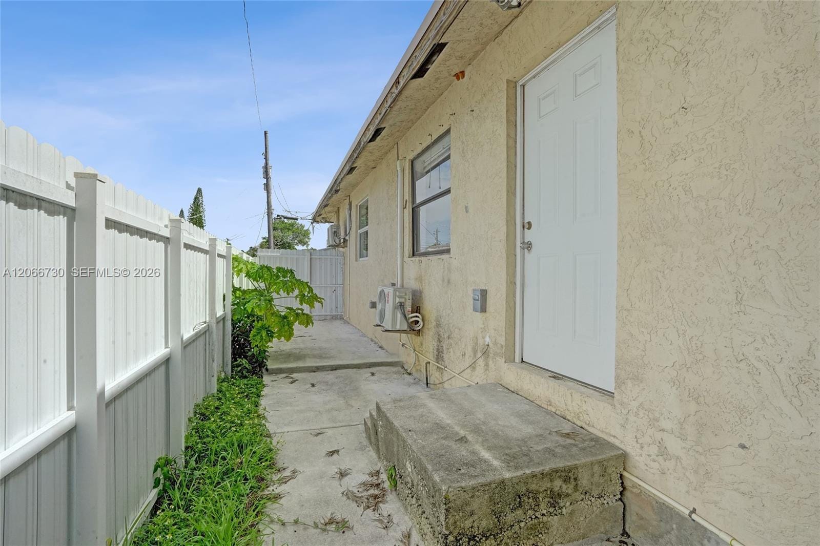 2124-2126 Thomas Street 2126, Hollywood, FL 33020 photo 17