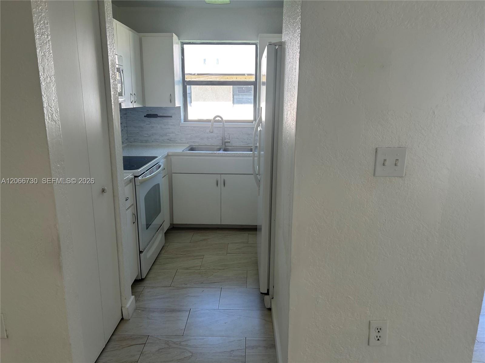 2124-2126 Thomas Street 2126, Hollywood, FL 33020 photo 6