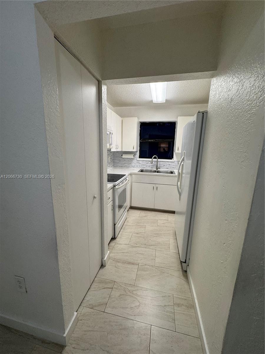 2124-2126 Thomas Street 2126, Hollywood, FL 33020 photo 8