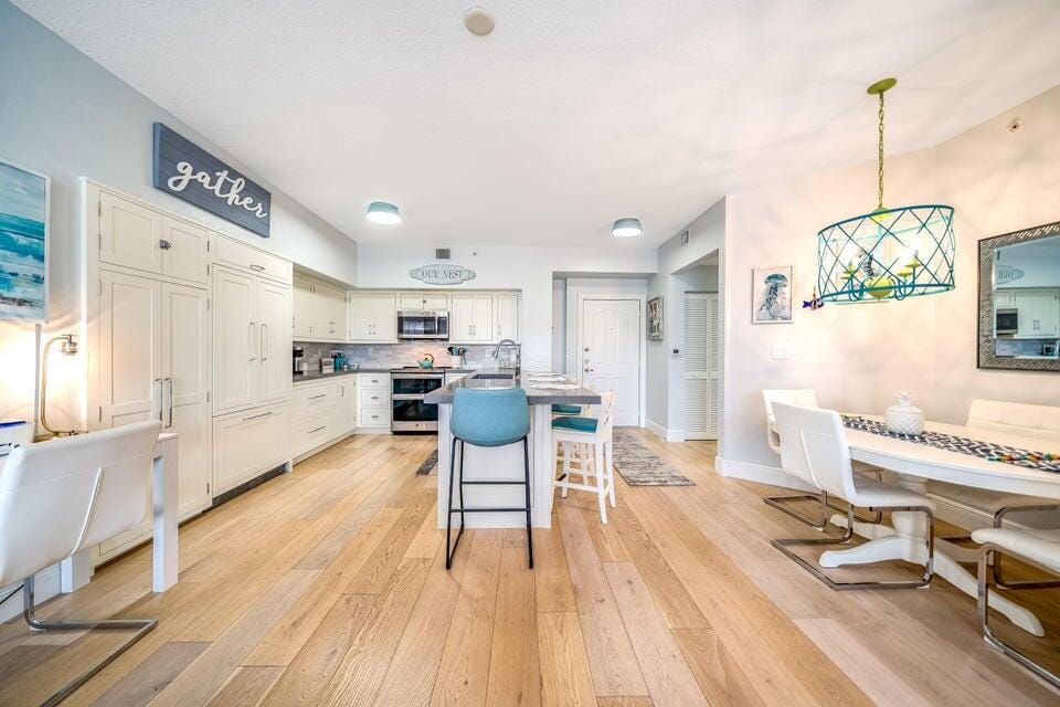 250 NE 3rd Avenue 1502 — photo 4