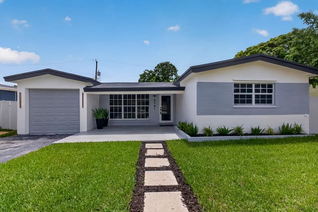 2701 DE SOTO Drive, sold in Miramar Sec 6, Miramar, FL
