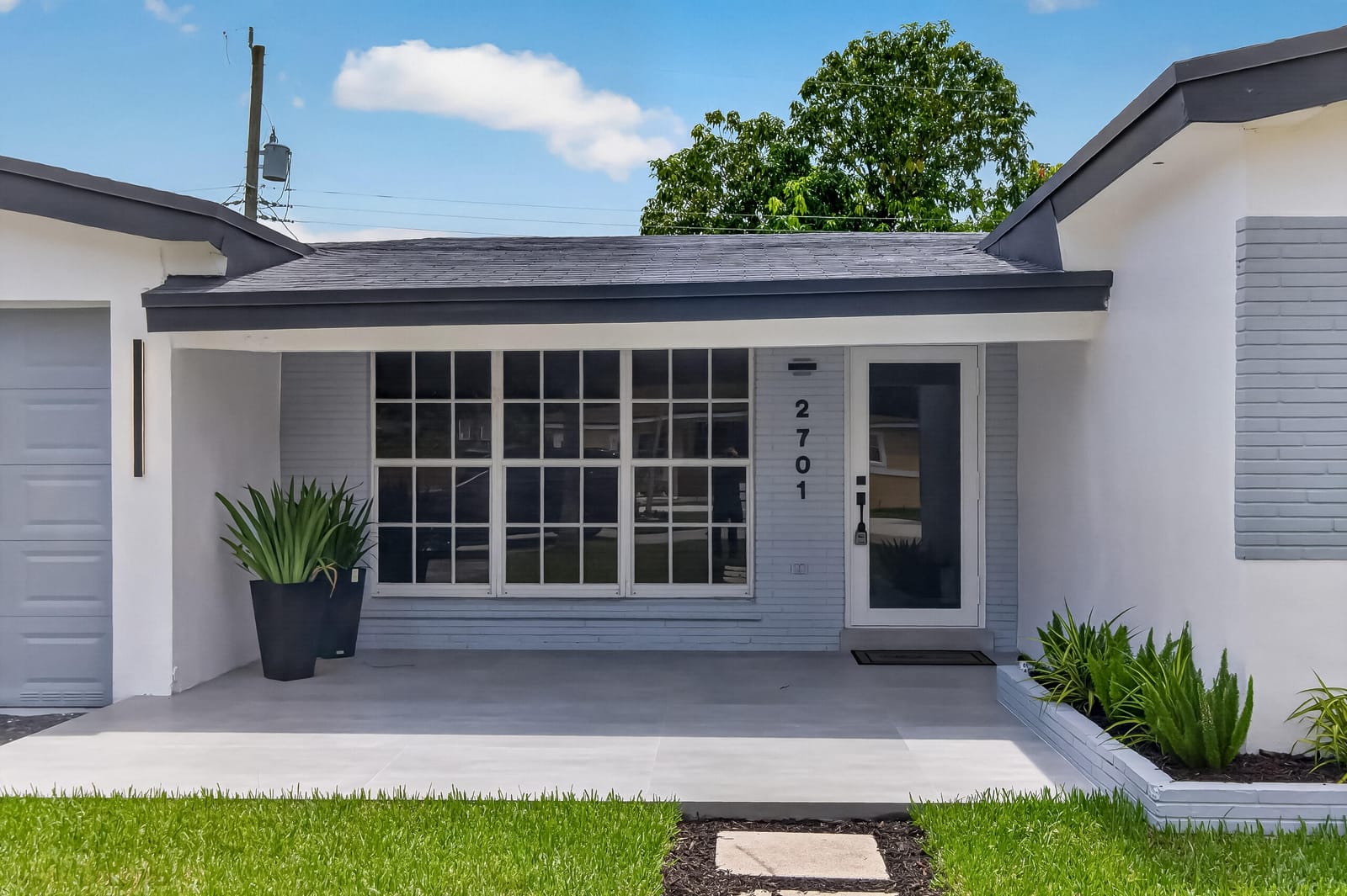 2701 DE SOTO Drive — photo 4