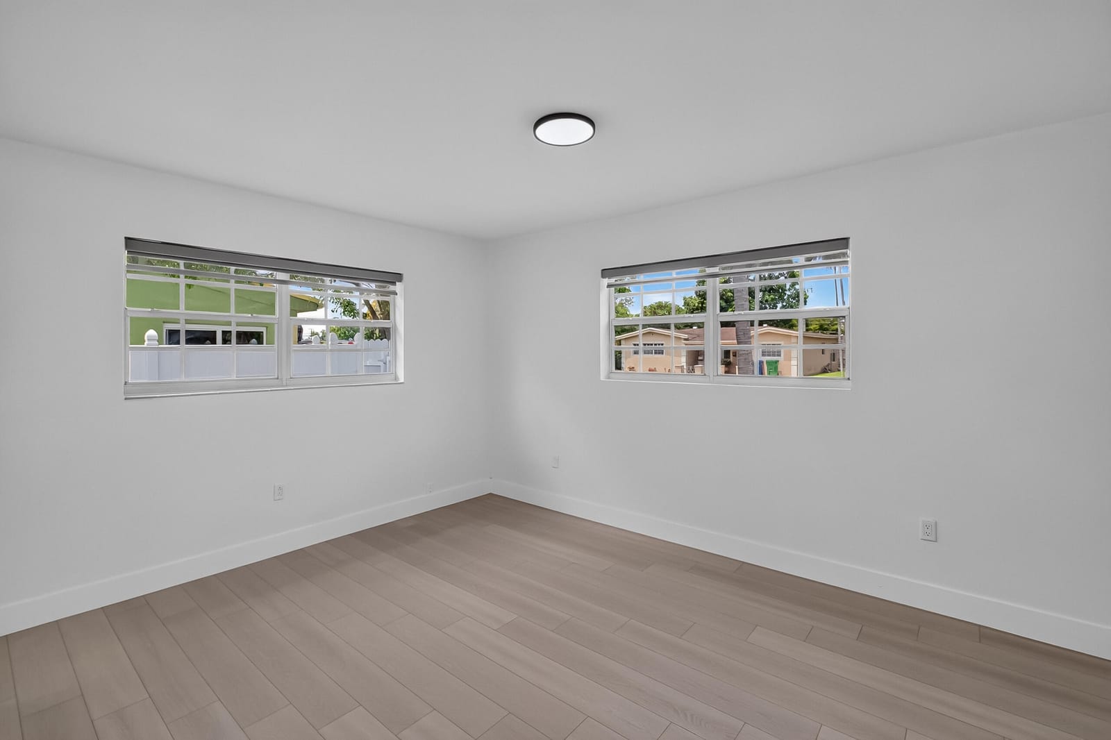 2701 DE SOTO Drive — photo 6