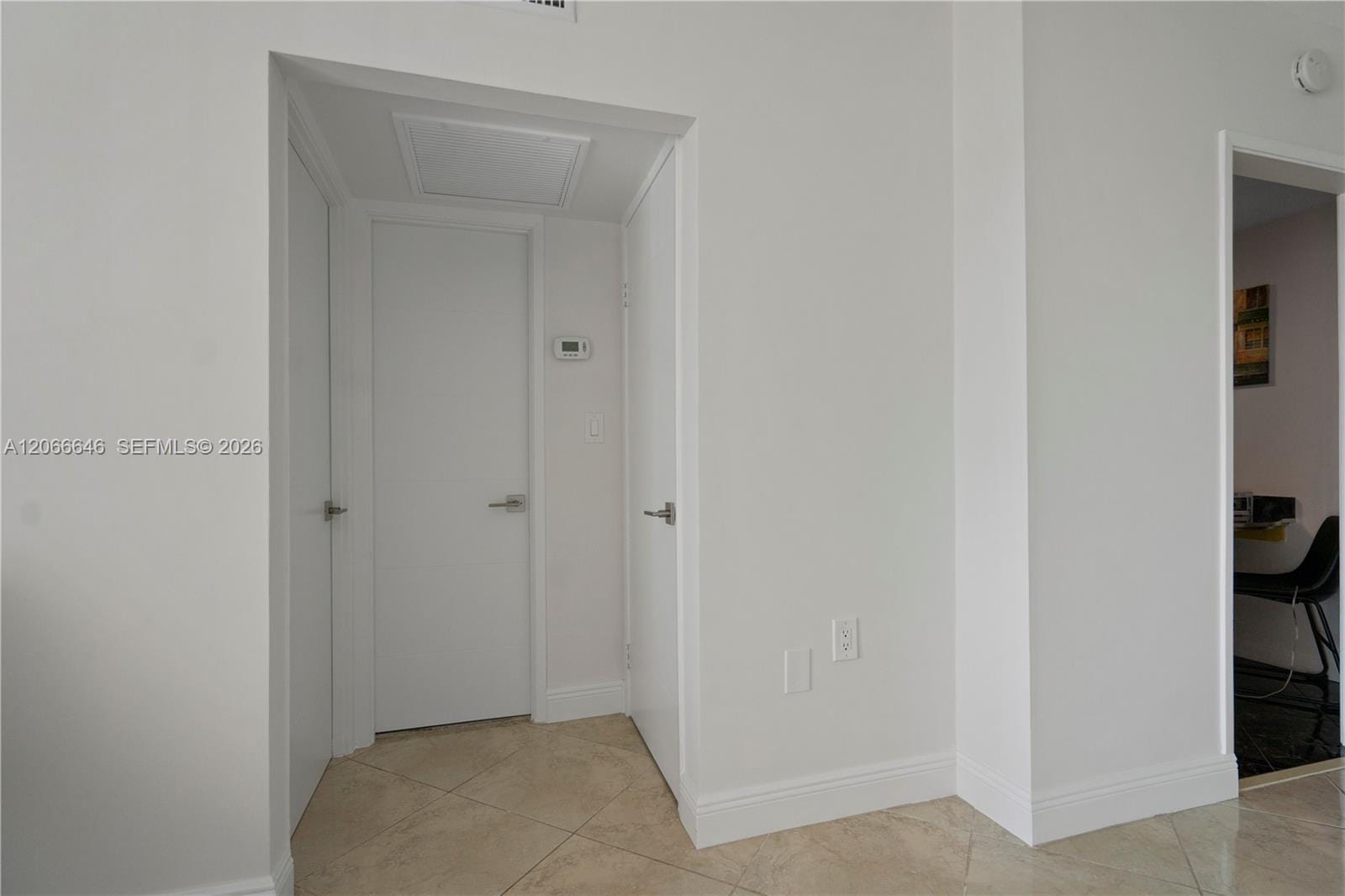 400 Kings Point Drive 606 — photo 11