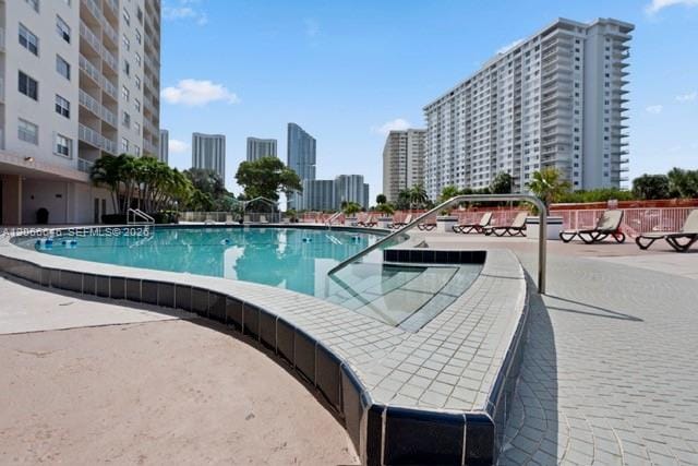 400 Kings Point Drive 606, Sunny Isles Beach, FL 33160 photo 17