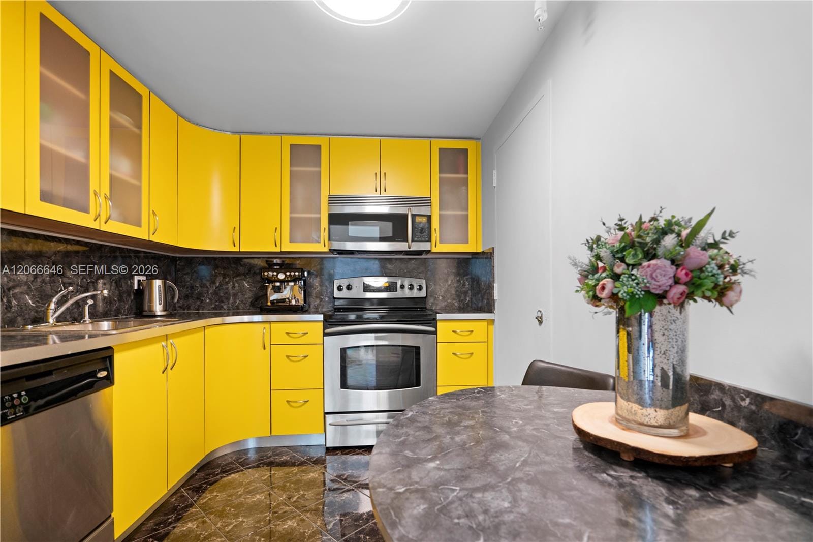 400 Kings Point Drive 606 — photo 5