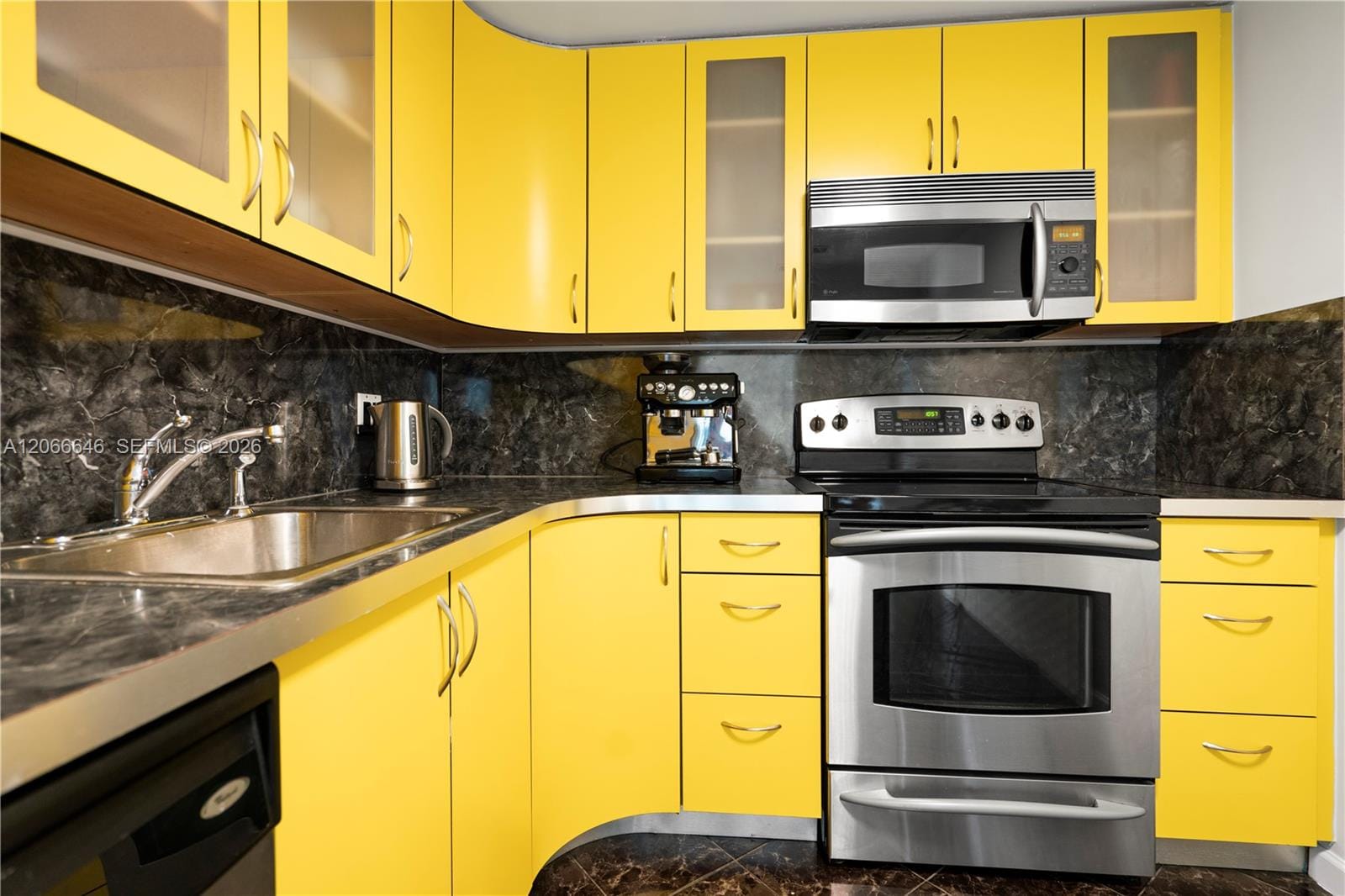 400 Kings Point Drive 606 — photo 6