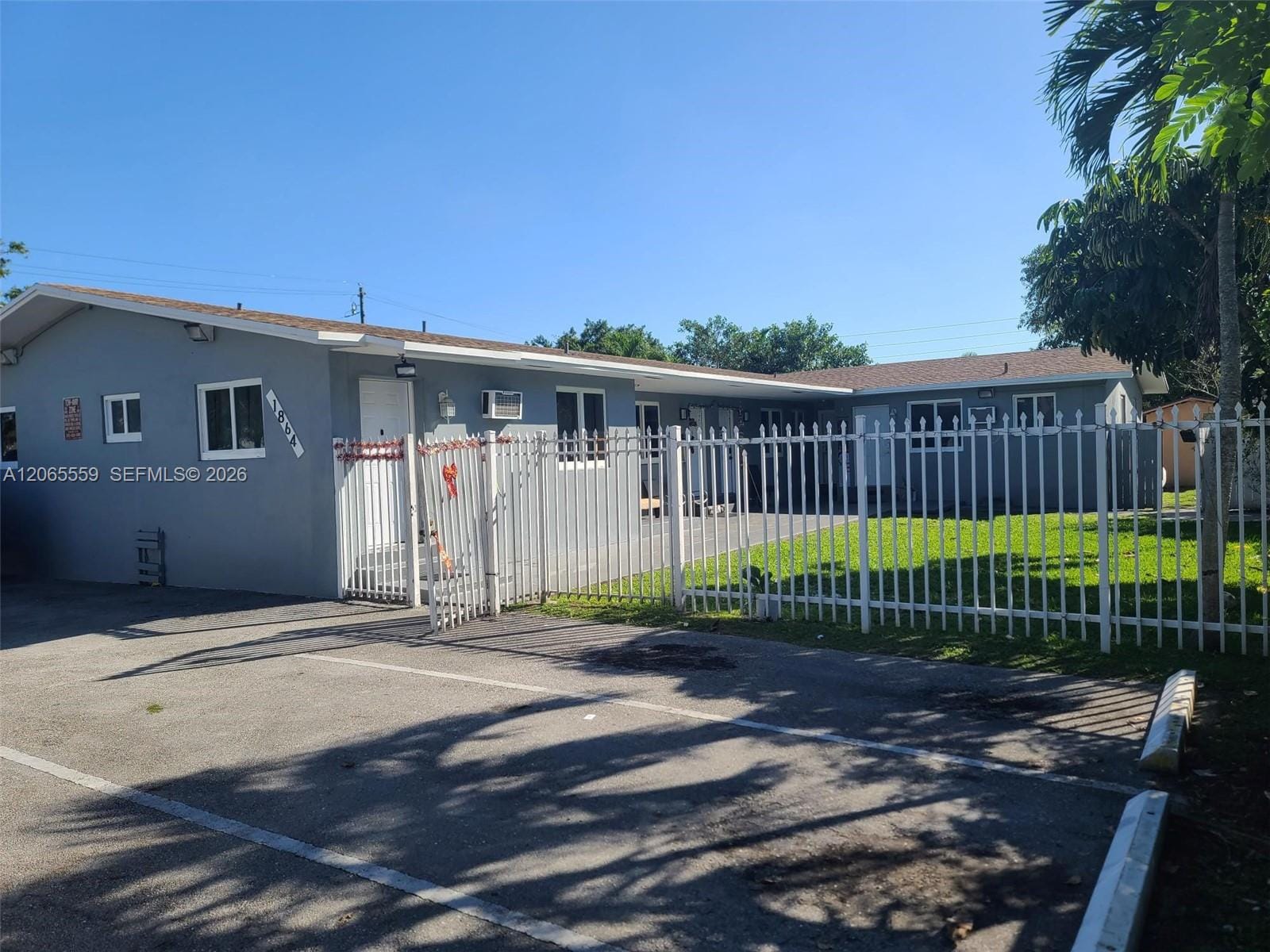 1864 NW 28th Street