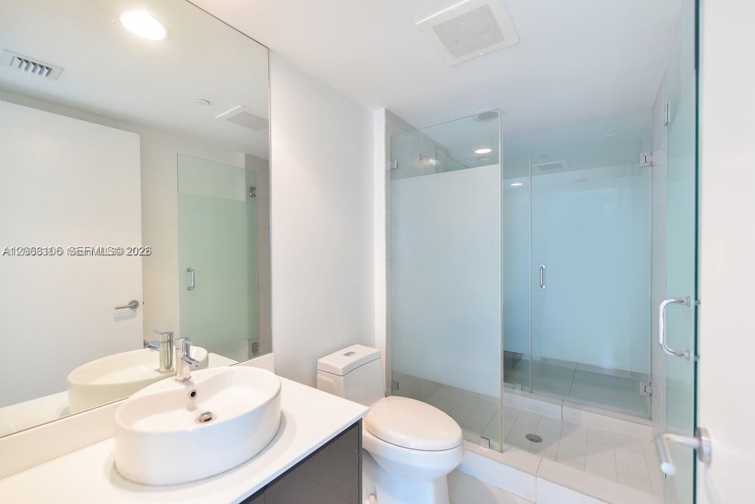 31 SE 6th Street 406, Miami, FL 33131 photo 7