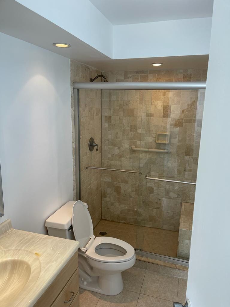 480 EXECUTIVE CENTER Drive 3H, West Palm Beach, FL 33401 photo 17