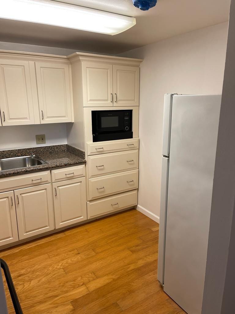 480 EXECUTIVE CENTER Drive 3H — photo 3
