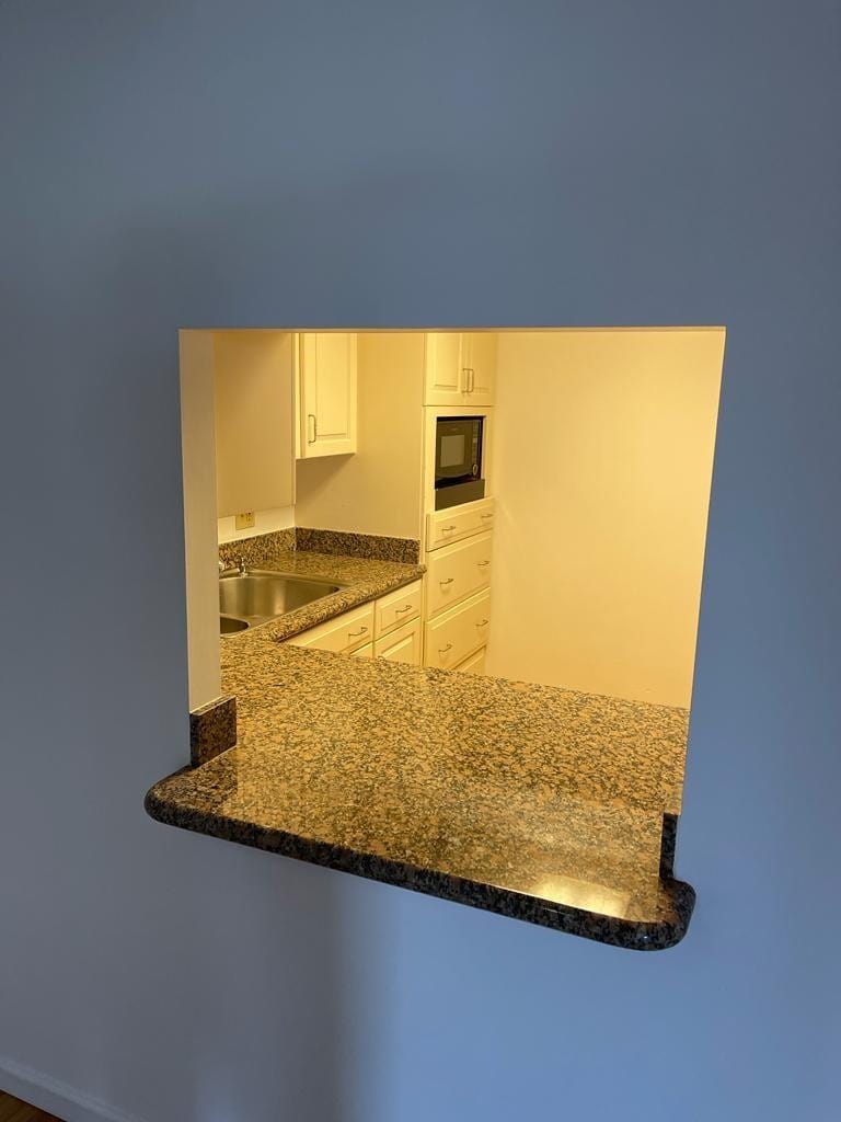 480 EXECUTIVE CENTER Drive 3H — photo 6