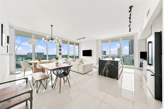 3470 E Coast Avenue H0901, Miami, FL 33137