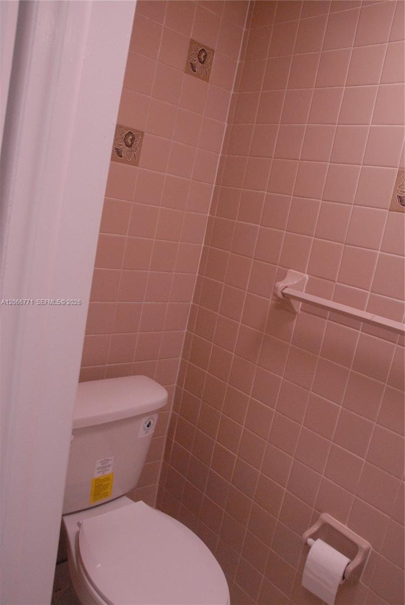 10907 N Kendall Drive 416 — photo 5