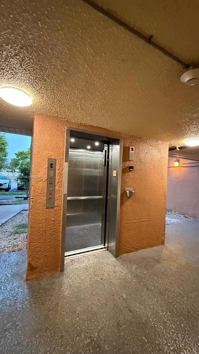 17530 NW 68th Avenue C3008, Hialeah, FL 33015 photo 2