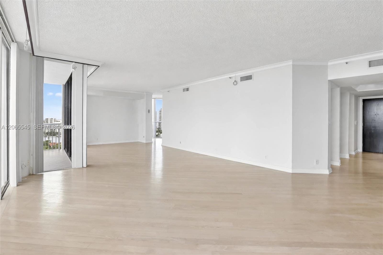20281 E Country Club Drive 1801 — photo 8