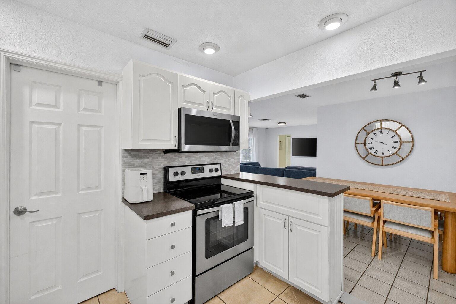4031 NE 15TH Avenue, Oakland Park, FL 33334 photo 15