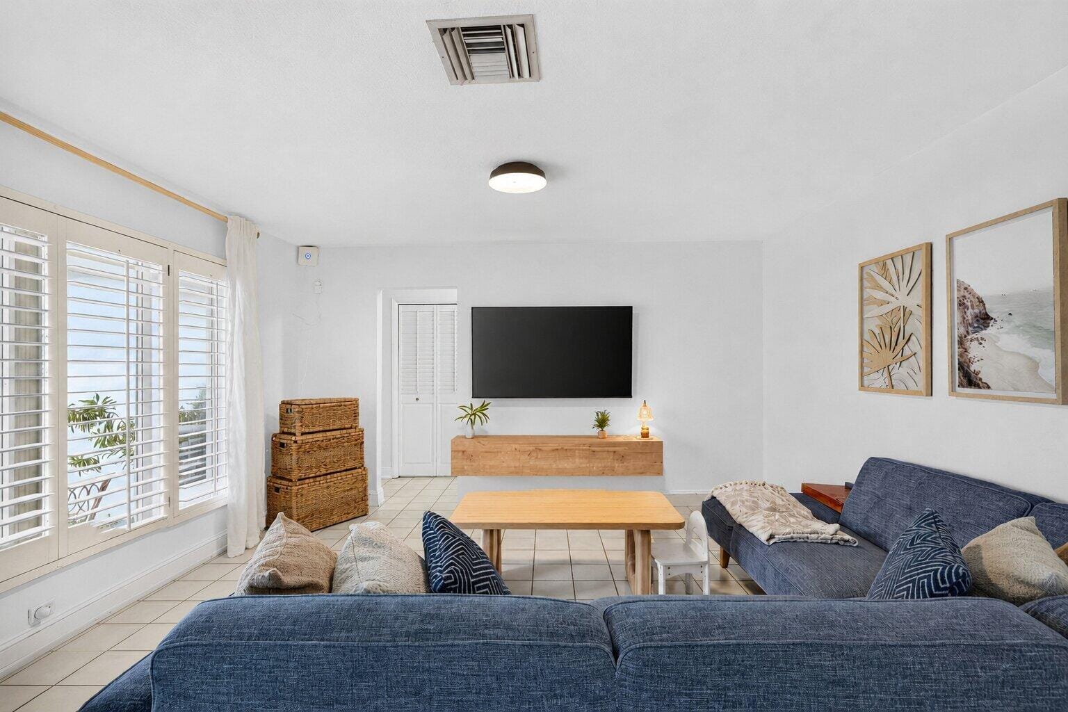 4031 NE 15TH Avenue — photo 8