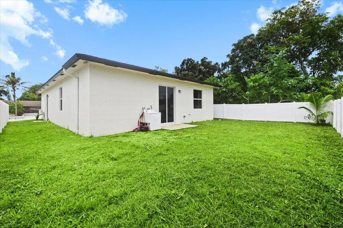200 Marie Drive, West Palm Beach, FL 33415 photo 29