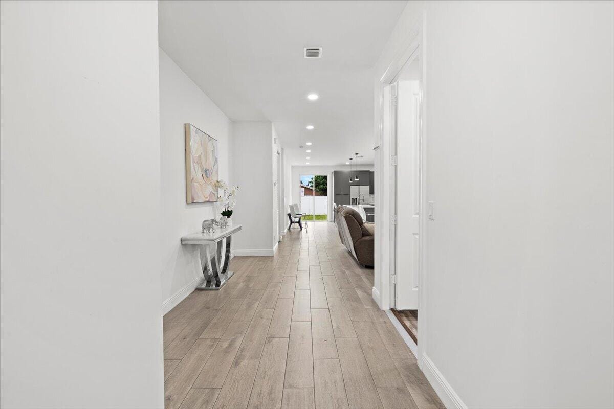 200 Marie Drive — photo 6