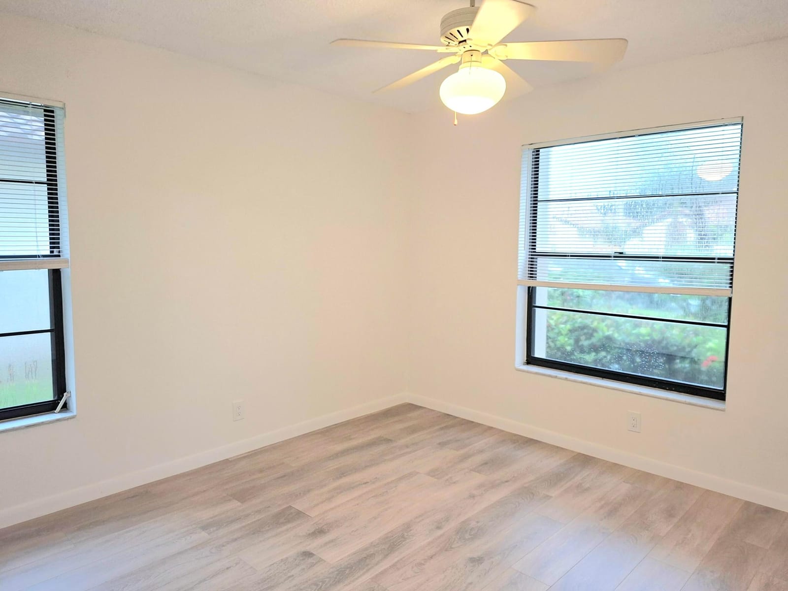10032 Andrea Lane — photo 2
