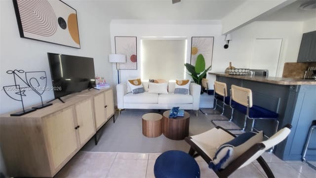 338 Roosevelt Street 1003, Hollywood, FL 33019