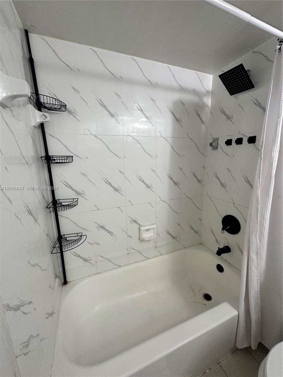 17515 NW 67th Court N-22, Hialeah, FL 33015 photo 8