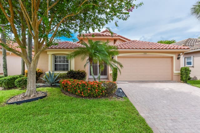 7076 Trentino Way, sold in Tuscany Par C, Boynton Beach, FL