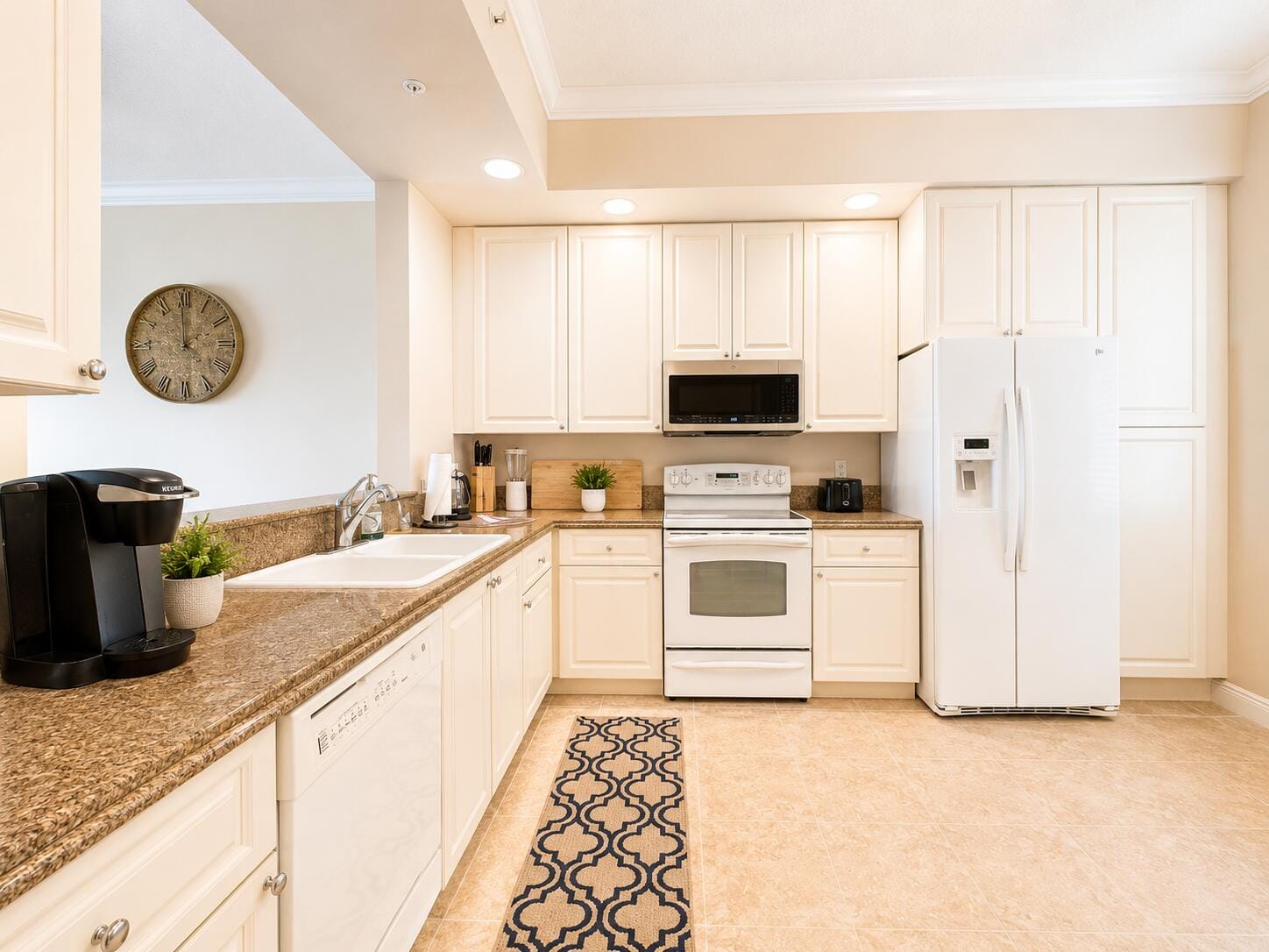15 Harbour Isle Drive W 101 — photo 2