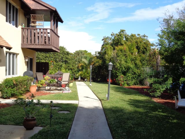 312 SOUTHWIND Drive 104, Southwind Landings, North Palm Beach, FL