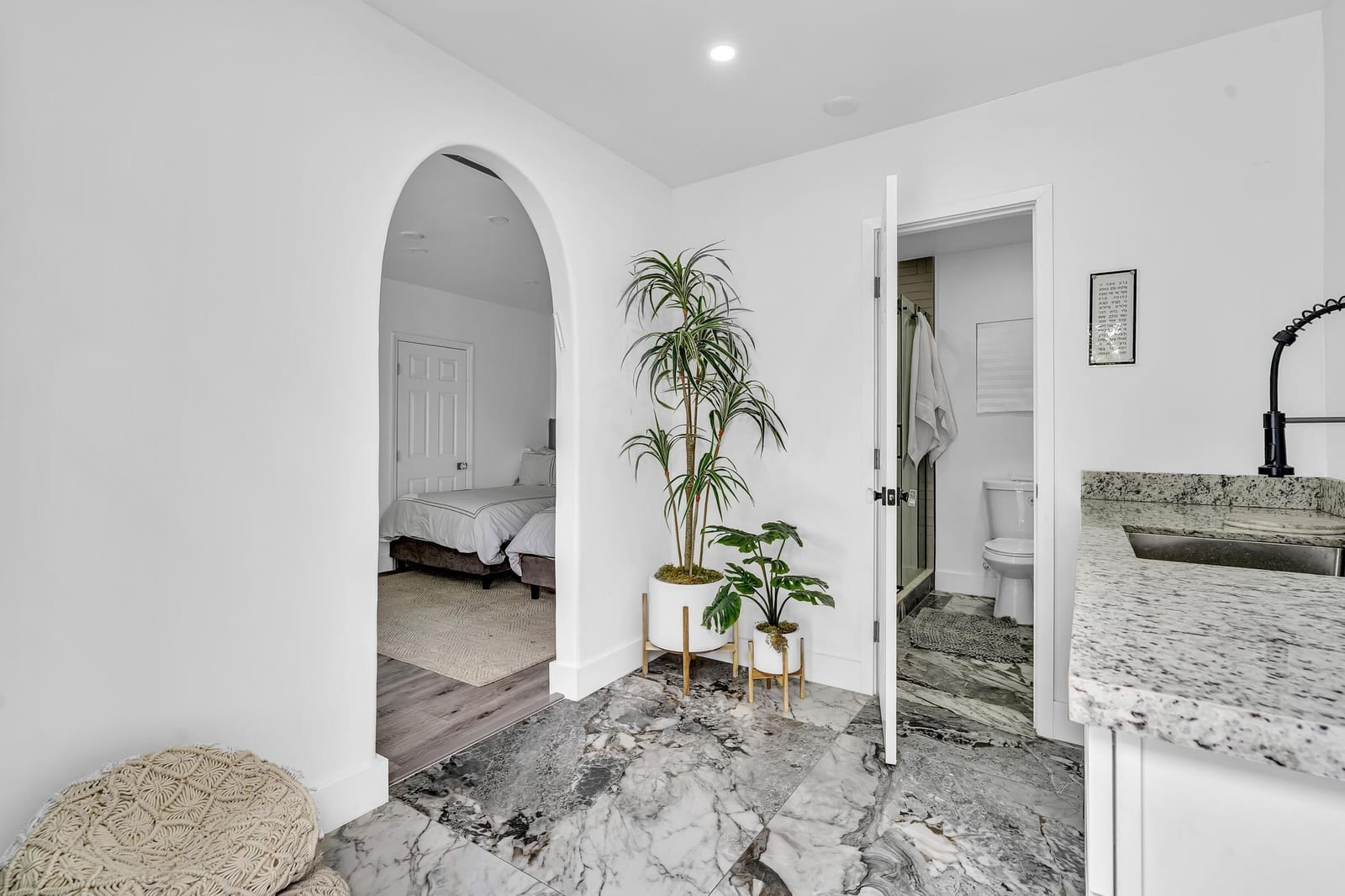 2001 N 52ND Avenue, Hollywood, FL 33021 photo 23