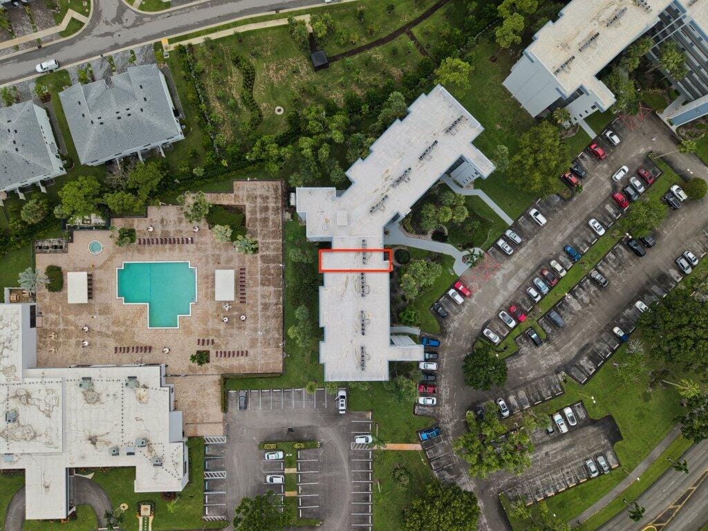 4640 Lucerne Lakes Boulevard W 404, Lake Worth, FL 33467 photo 16