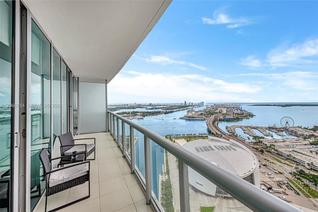 888 Biscayne Boulevard 4102, Miami, FL 33132