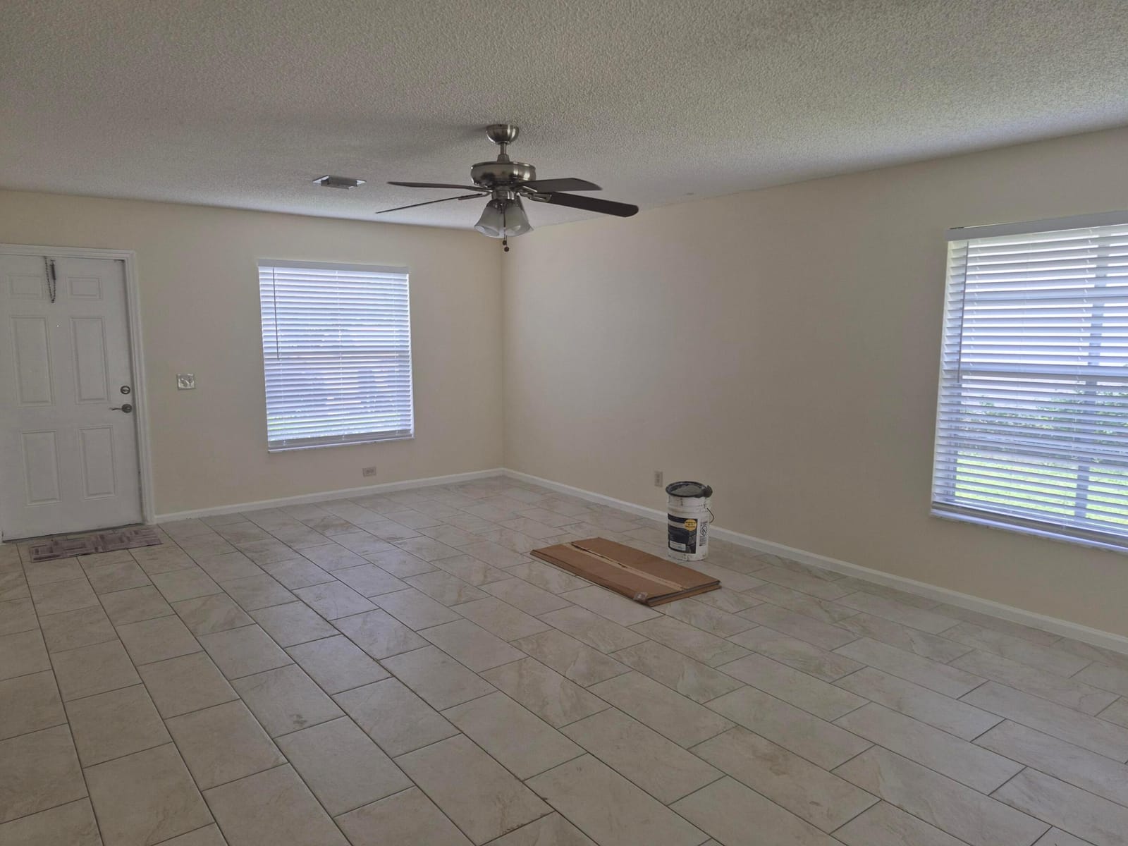 3793 Heather Drive W — photo 3