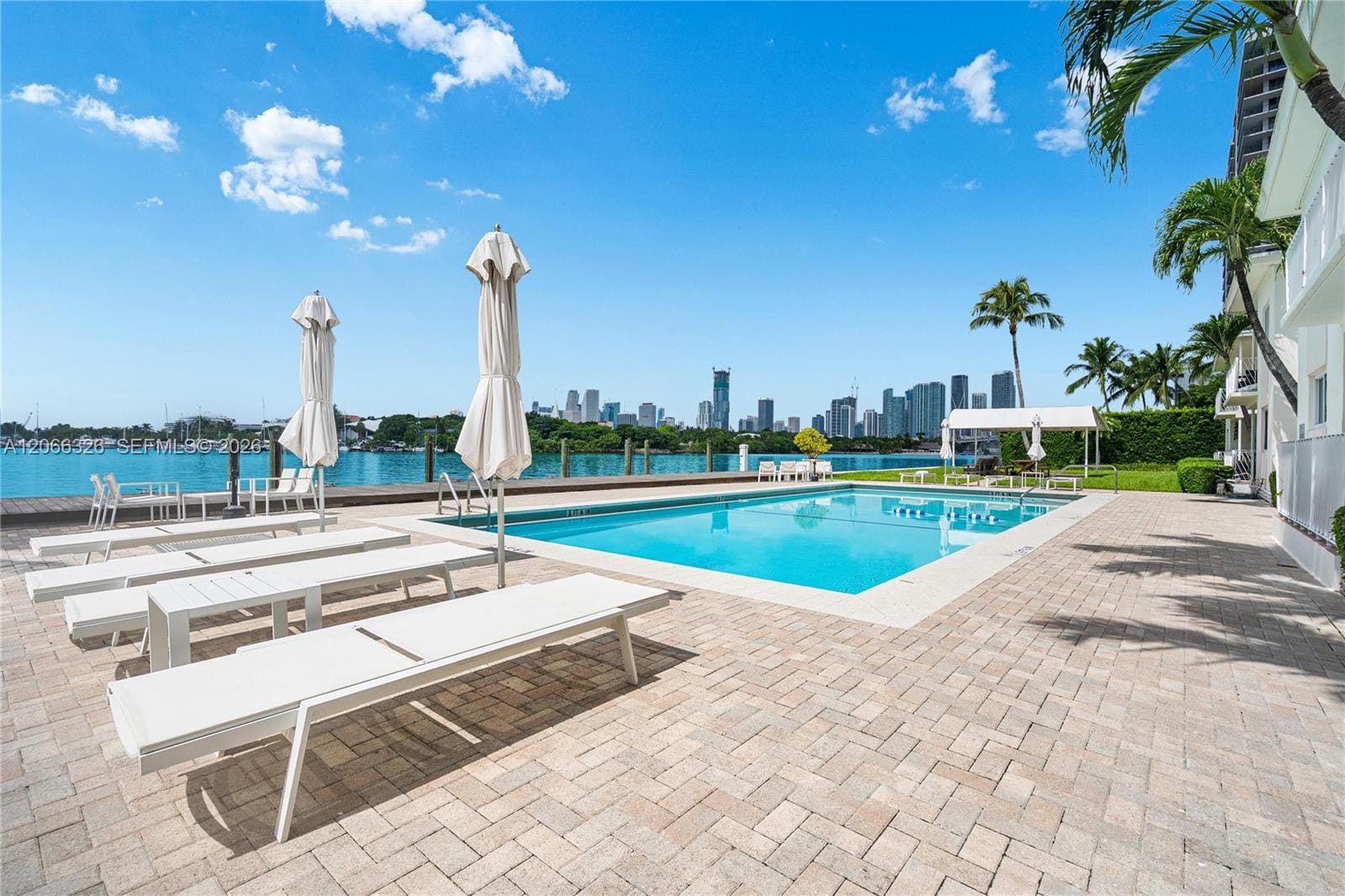 1120 Venetian Way 1C, Miami, FL 33139